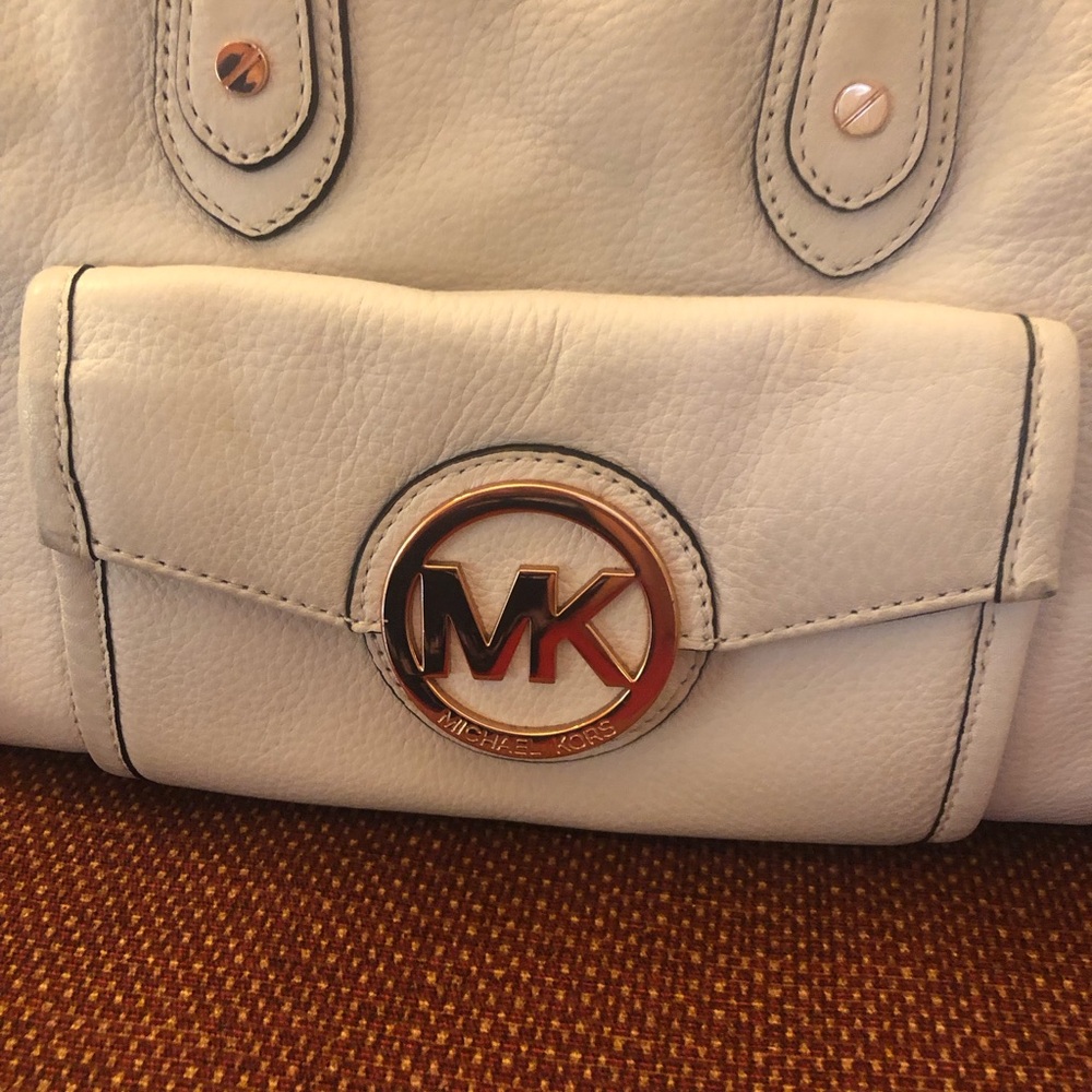 Michael Kors Purse - Picture 4 of 9